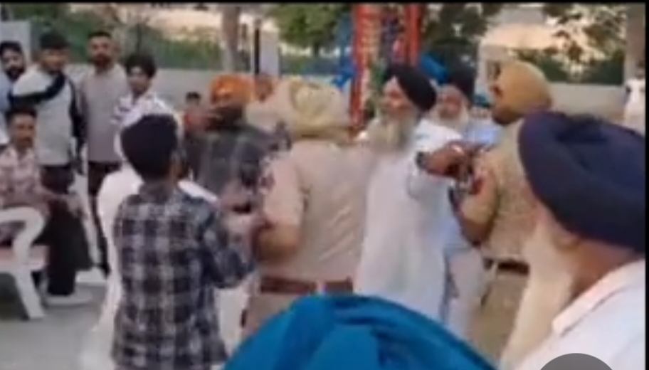 ਐਨ.ਓ.ਸੀ. ਨੂੰ ਲੈ ਕੇ ਬੀ. ਡੀ. ਪੀ. ਓ. ਤੇ ਉਮੀਦਵਾਰ ਵਿਚਾਲੇ ਹੋਇਆ ਝਗੜਾ 